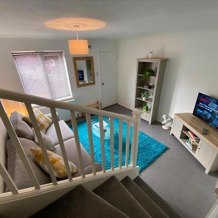 2 Bedroom Private House Near Bedford Town And Train Station Exterior foto
