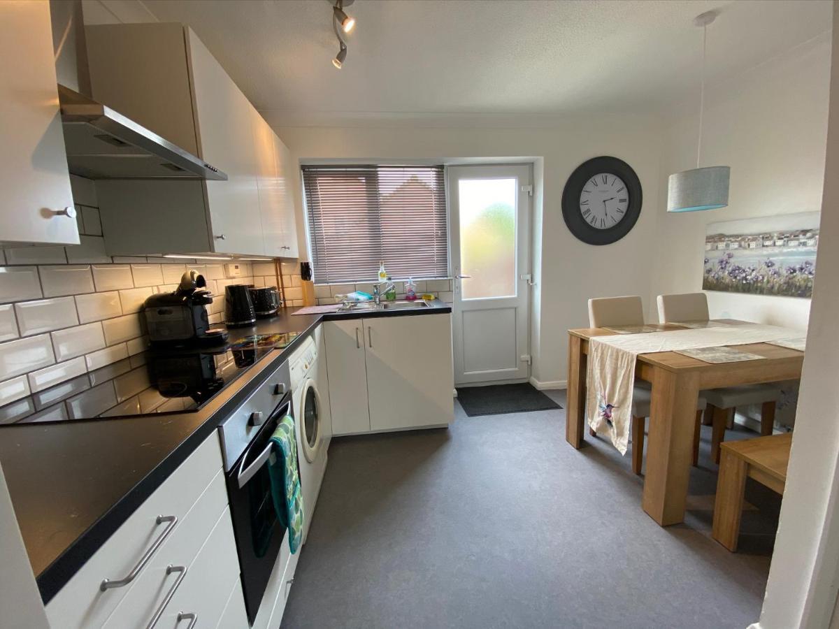 2 Bedroom Private House Near Bedford Town And Train Station Exterior foto